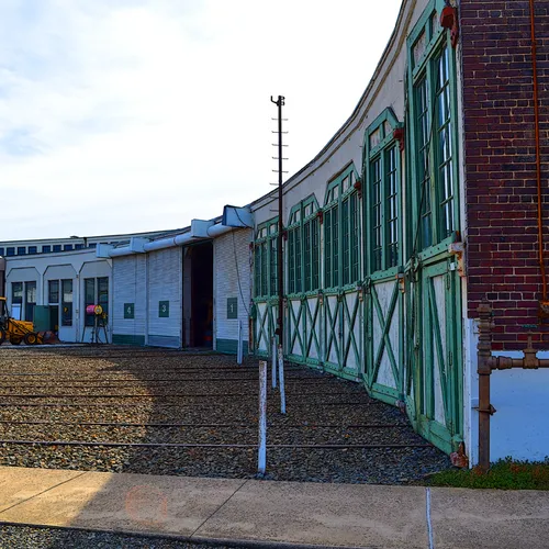 Roundhouse 6