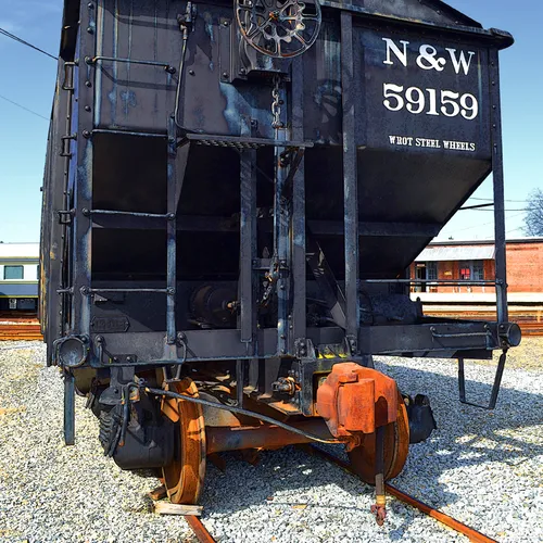 Train 32