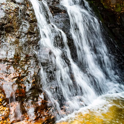 Hangingrockfalls 3